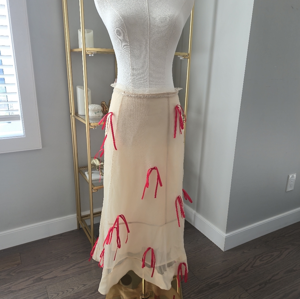 Anthropologie EUC Cream Skirt With Red Bows